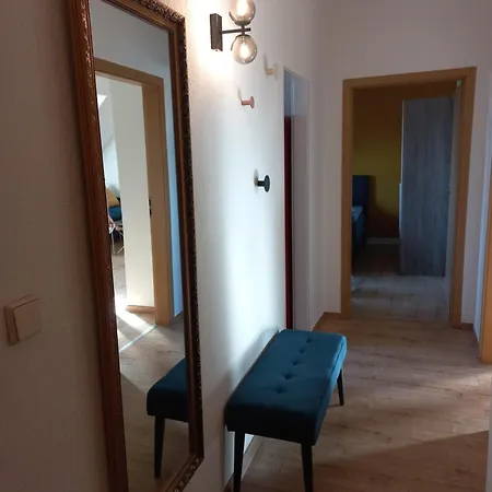 Gemuetliches Dachgeschoss 2 Zimmer Am Auwald *