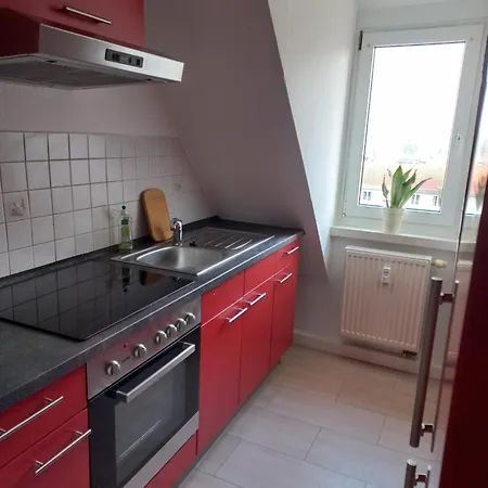 Gemuetliches Dachgeschoss 2 Zimmer Am Auwald * Leipzig