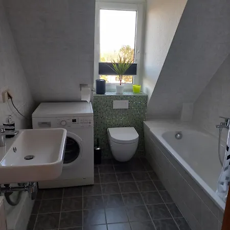 Apartamento Gemuetliches Dachgeschoss 2 Zimmer Am Auwald
